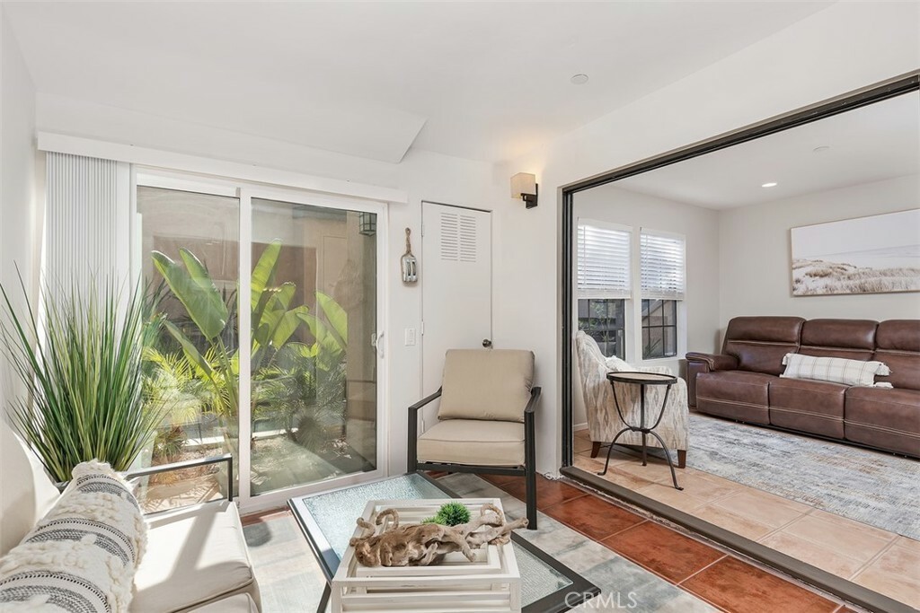 Property Photo: 1046 Calle Del Cerro #403 CA 92672