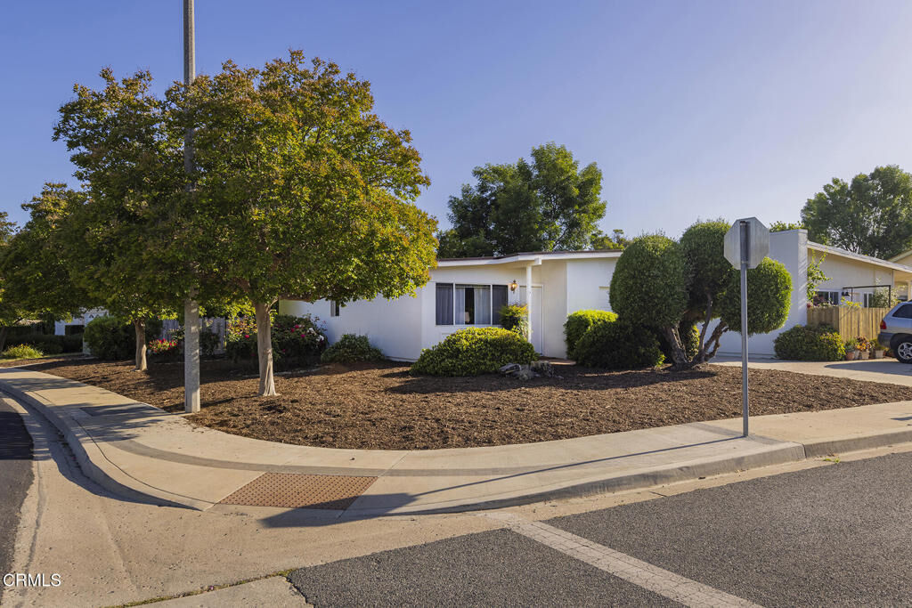 Property Photo:  1141 Anita Avenue  CA 93023 