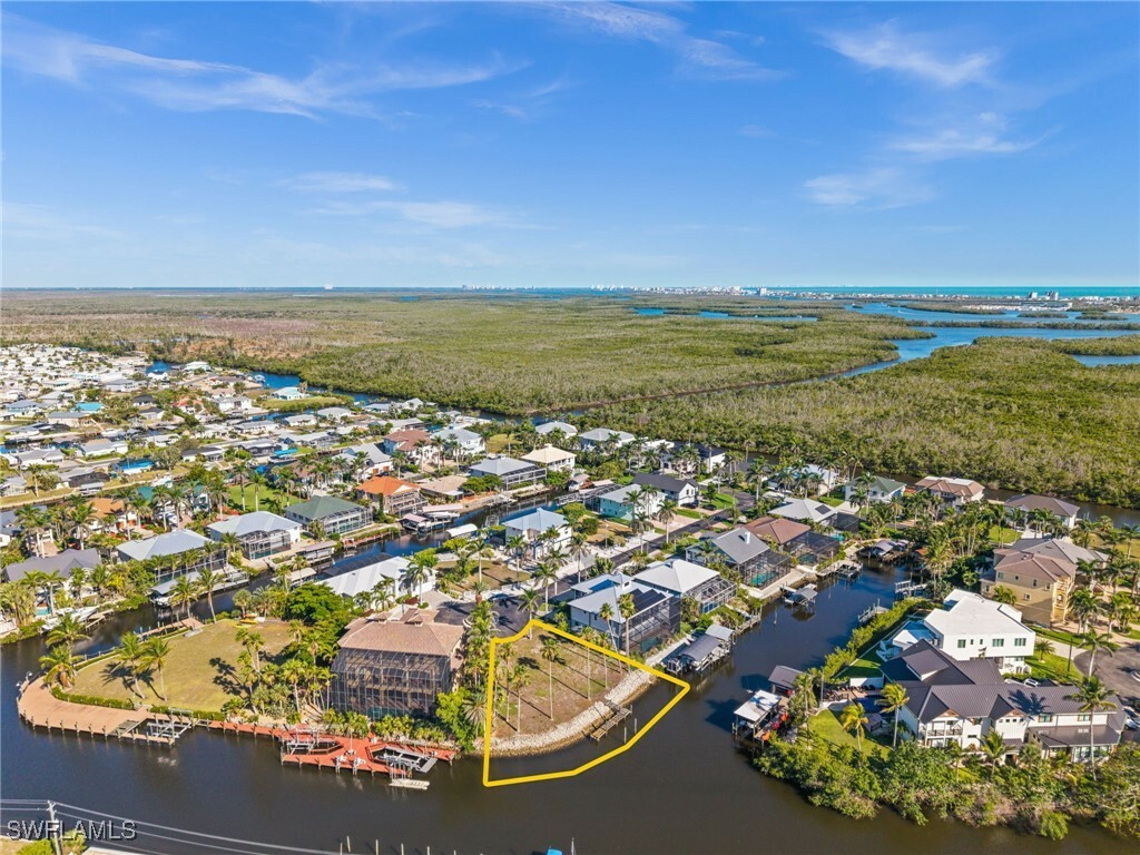 Property Photo: 17890 Grey Heron Court FL 33931