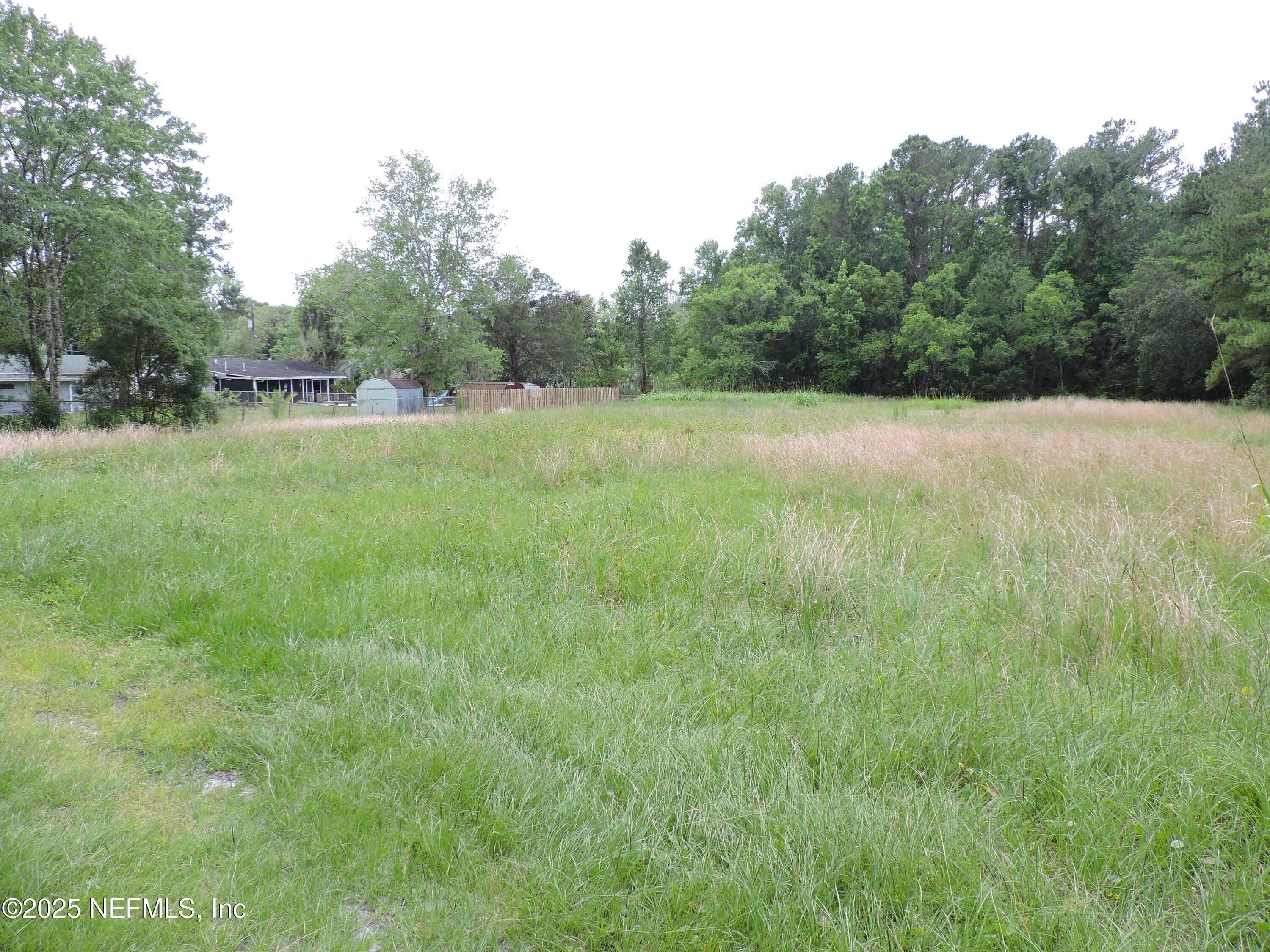 Property Photo: 100 El Dorado Drive FL 32043