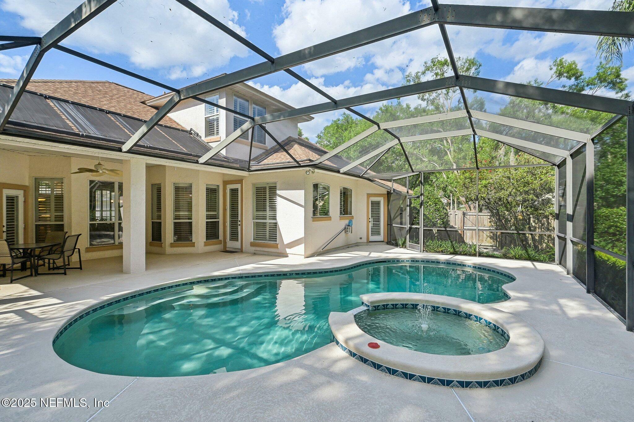 Property Photo: 7854 Timberlin Park Boulevard FL 32256