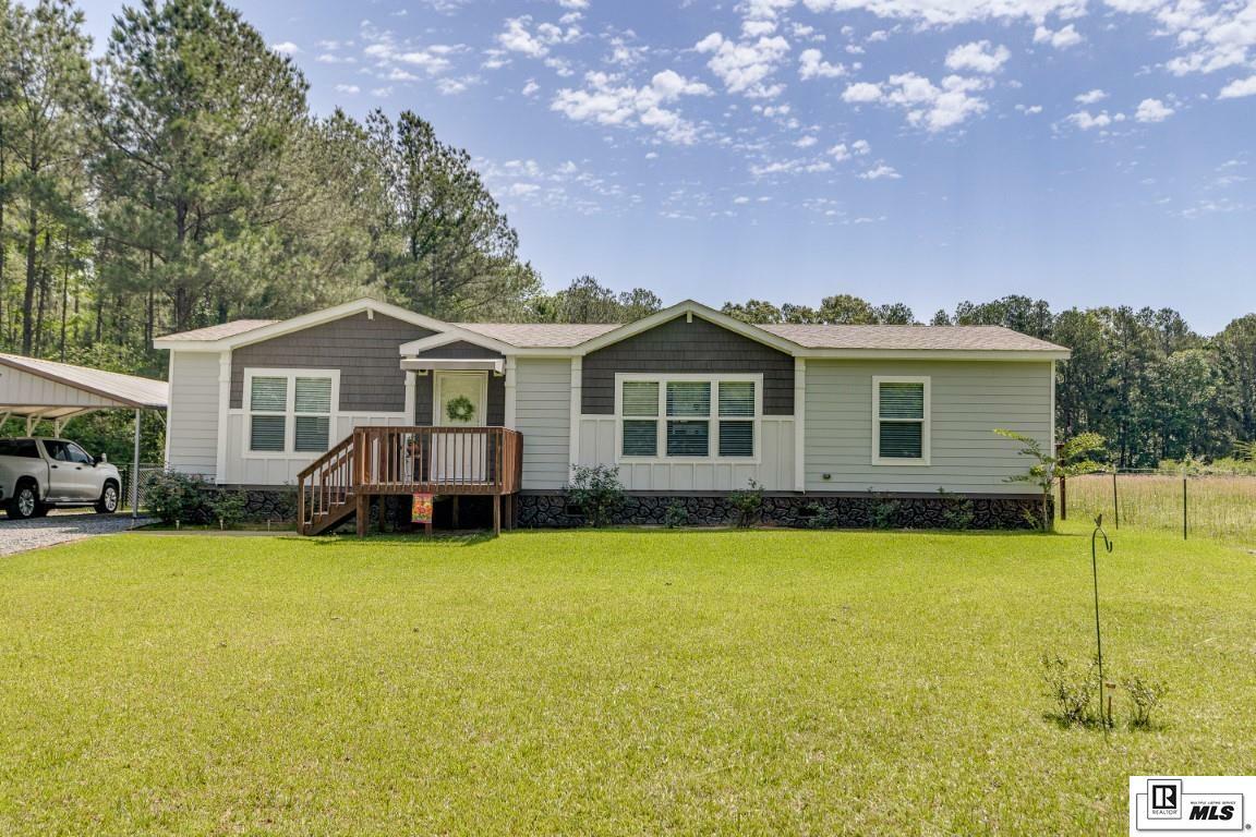 Property Photo: 879 Parker Road LA 71435