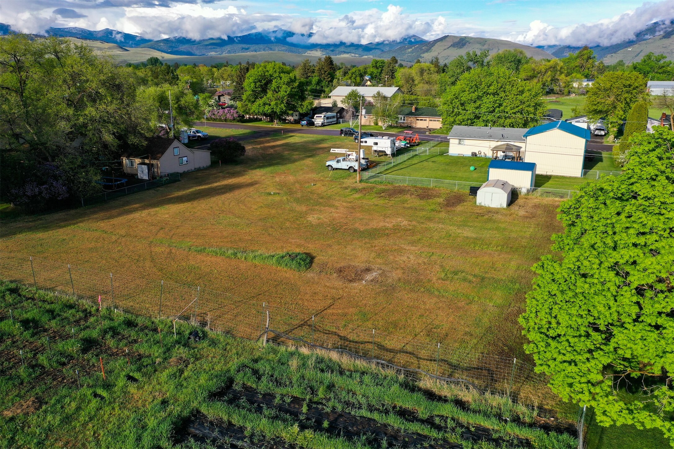 Property Photo: 937 Gladis Drive MT 59804