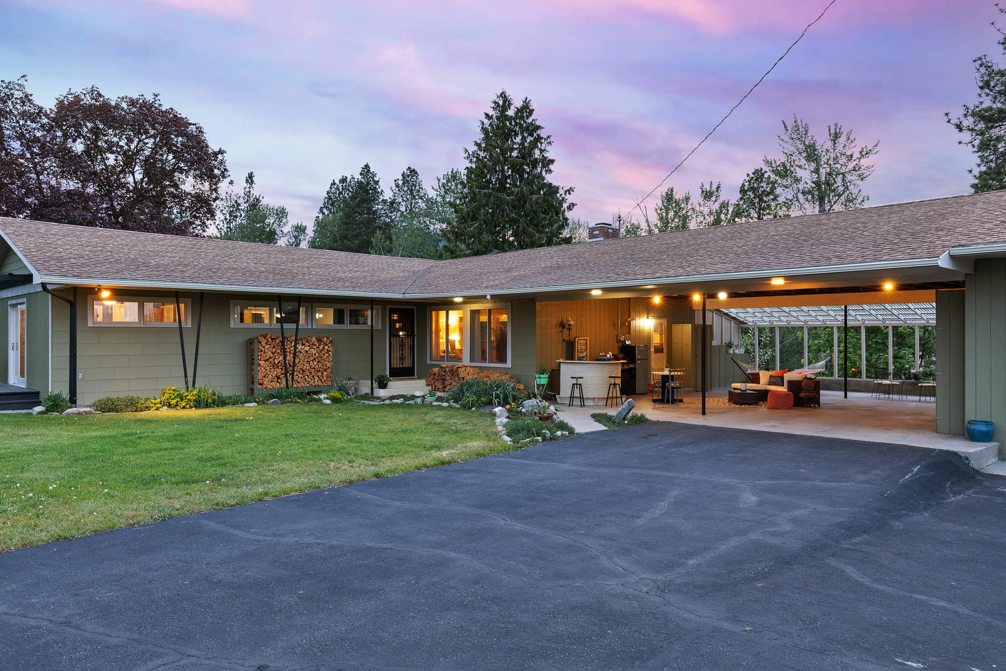 Property Photo: 920 Adirondac Avenue MT 59840