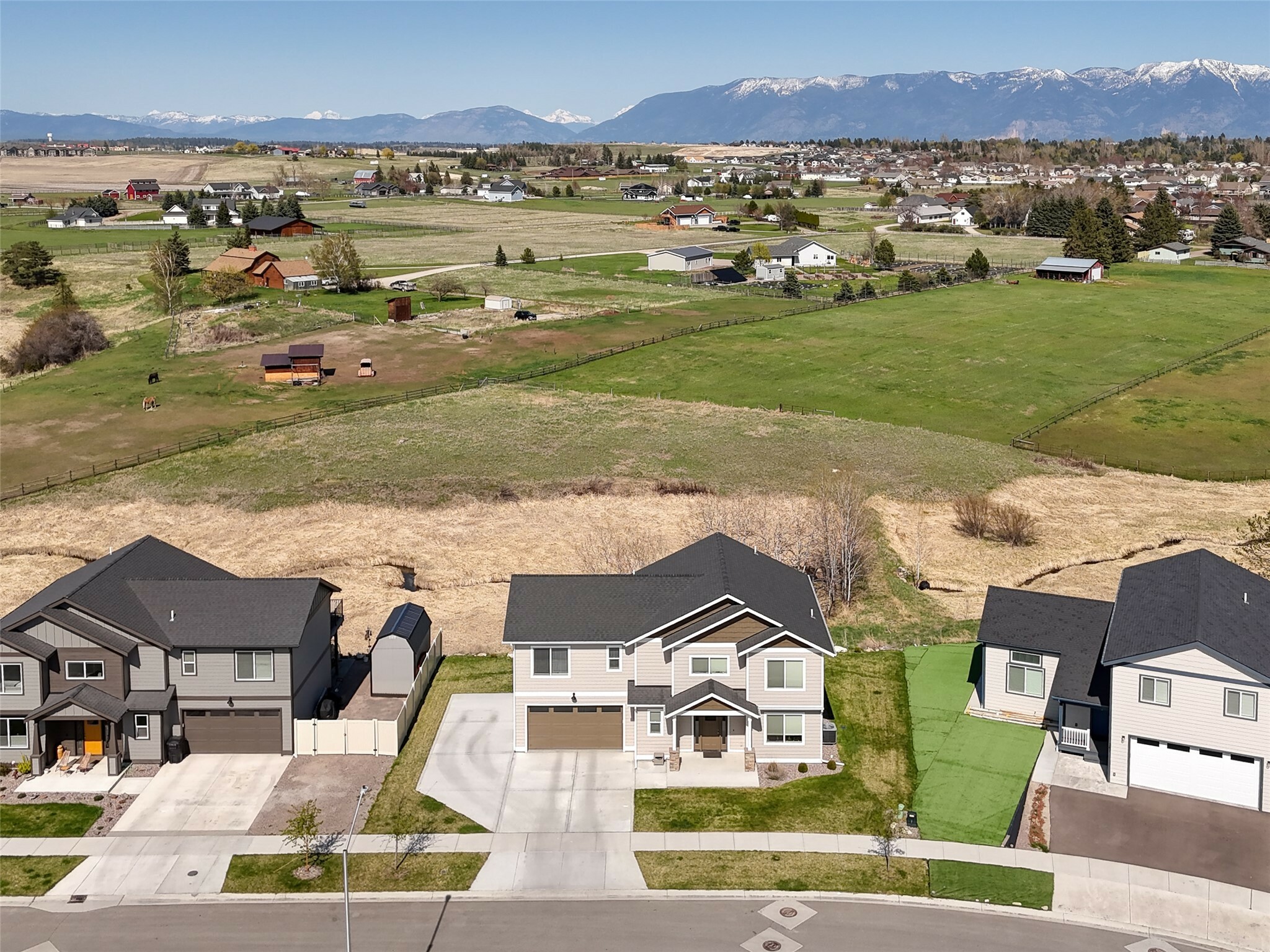 Property Photo: 211 Cottage Drive MT 59901
