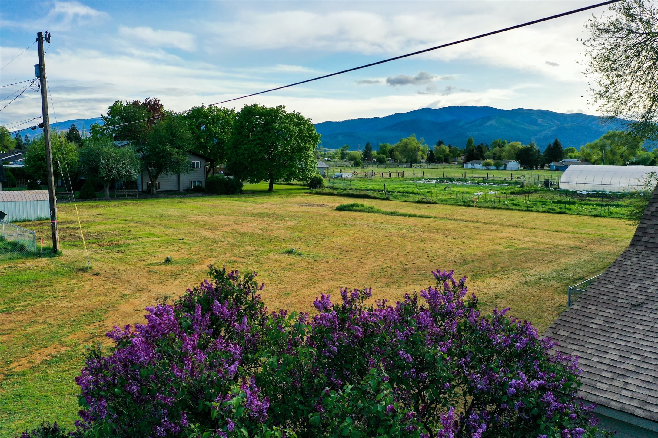 Property Photo: 935 Gladis Drive MT 59804