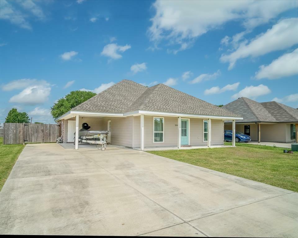 Property Photo:  2590 Pineridge Street  LA 70301 