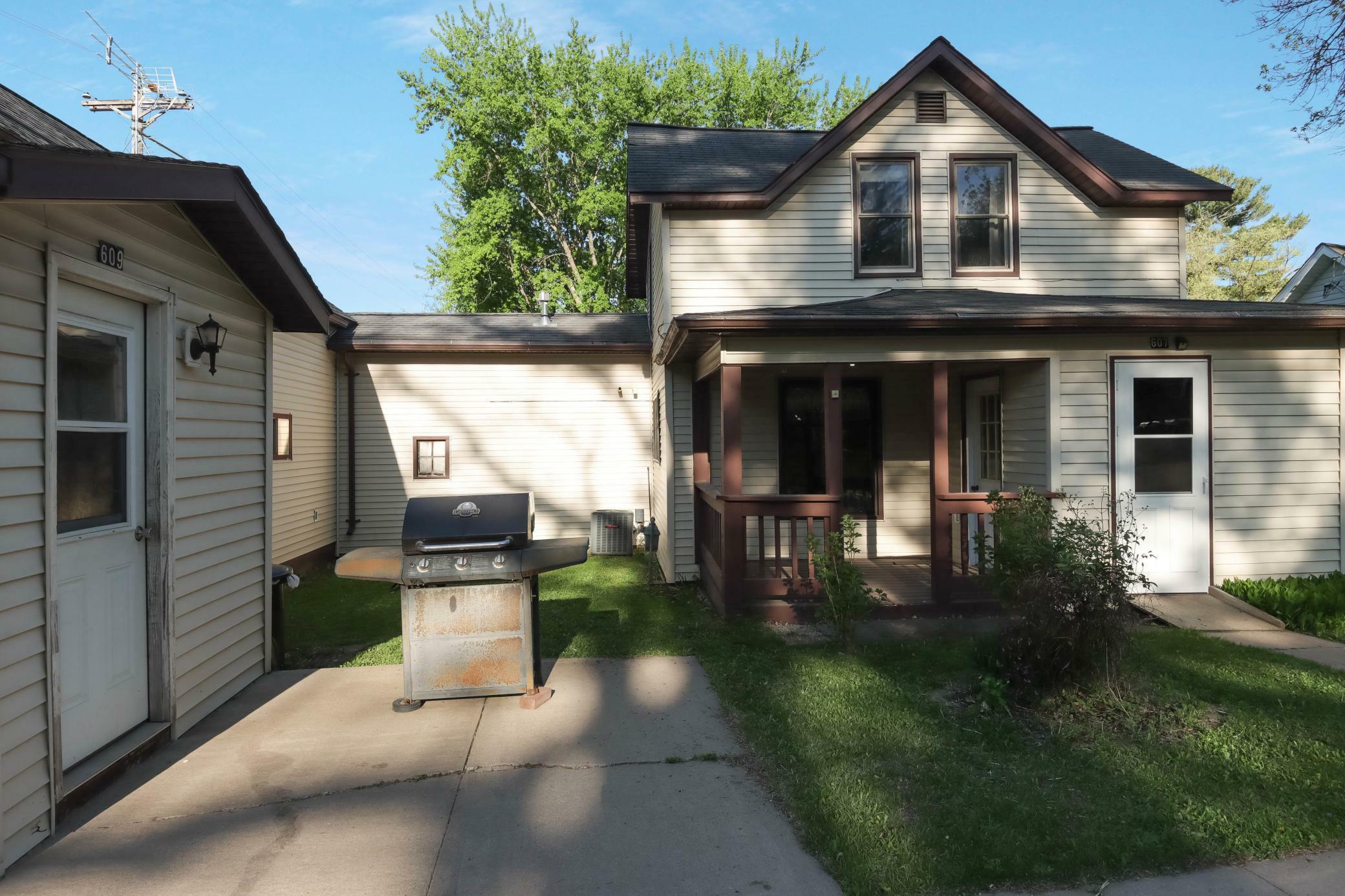 Property Photo:  607 Wilson Street  WI 54734 