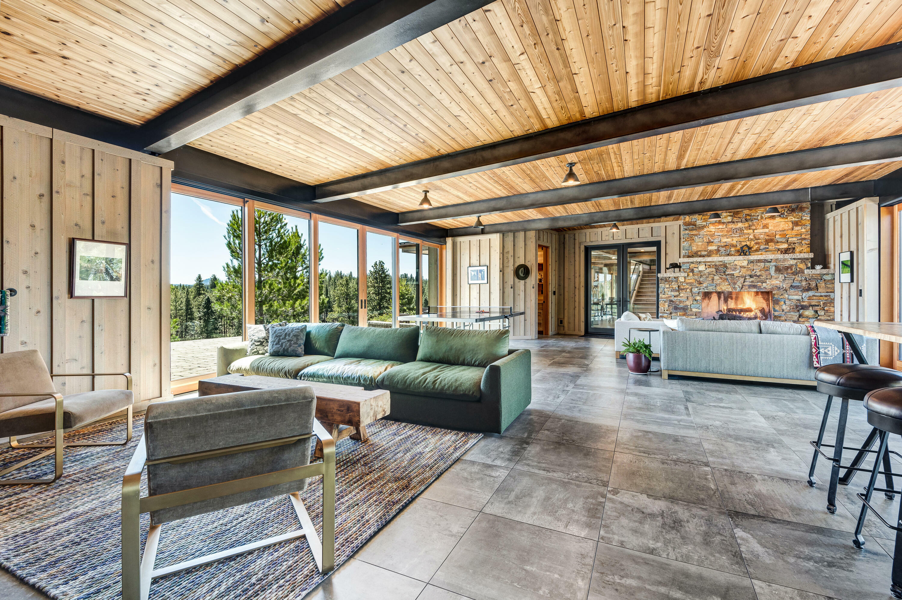 60925 Bachelor View Road  Bend OR 97702 photo