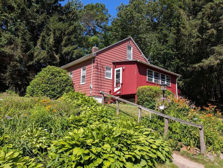 Property Photo:  154 Rawson St  MA 01524 