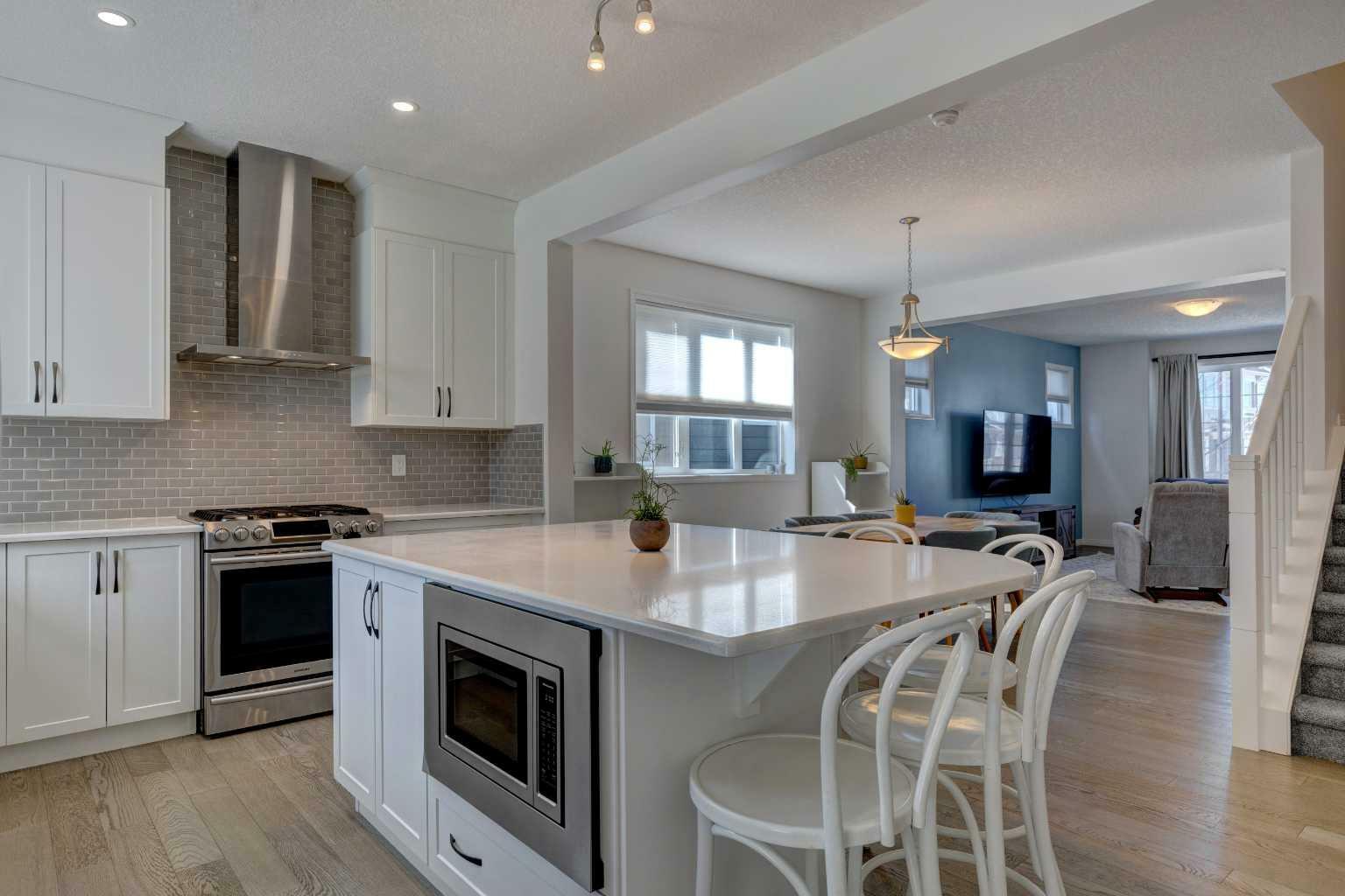 Property Photo: 161 Yorkville Manor SW AB T2X 4J6