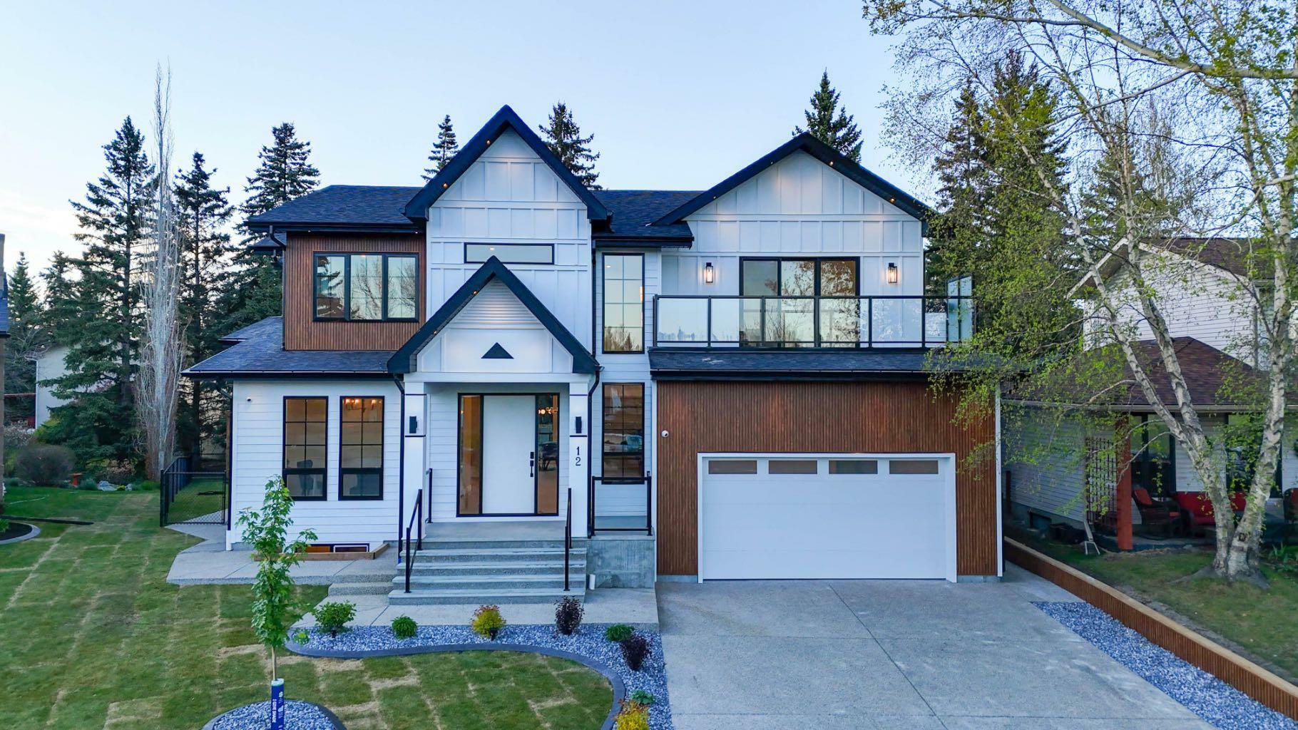 Property Photo: 12 Vardana Place NW AB T3A 0C5