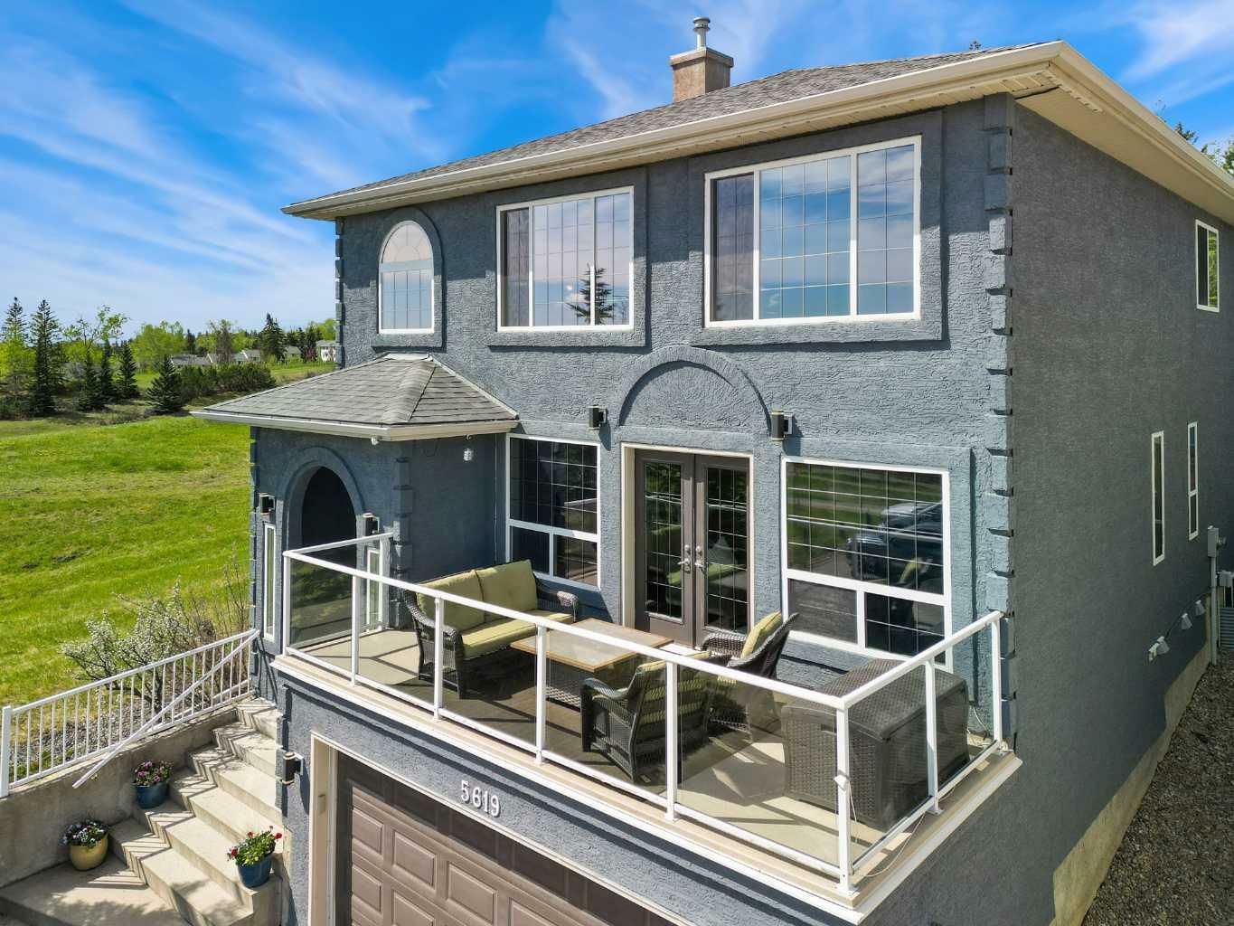 Property Photo: 5619 Coach Hill Road SW AB T3H 2A2