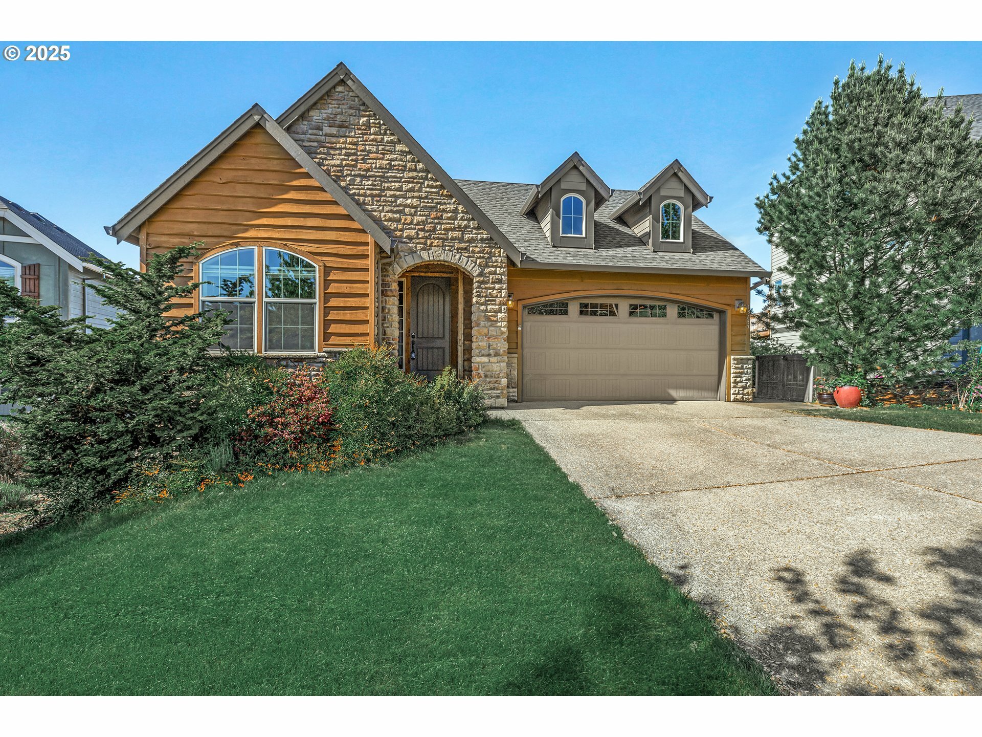 13657 SE Mountain Crest Dr  Happy Valley OR 97086 photo