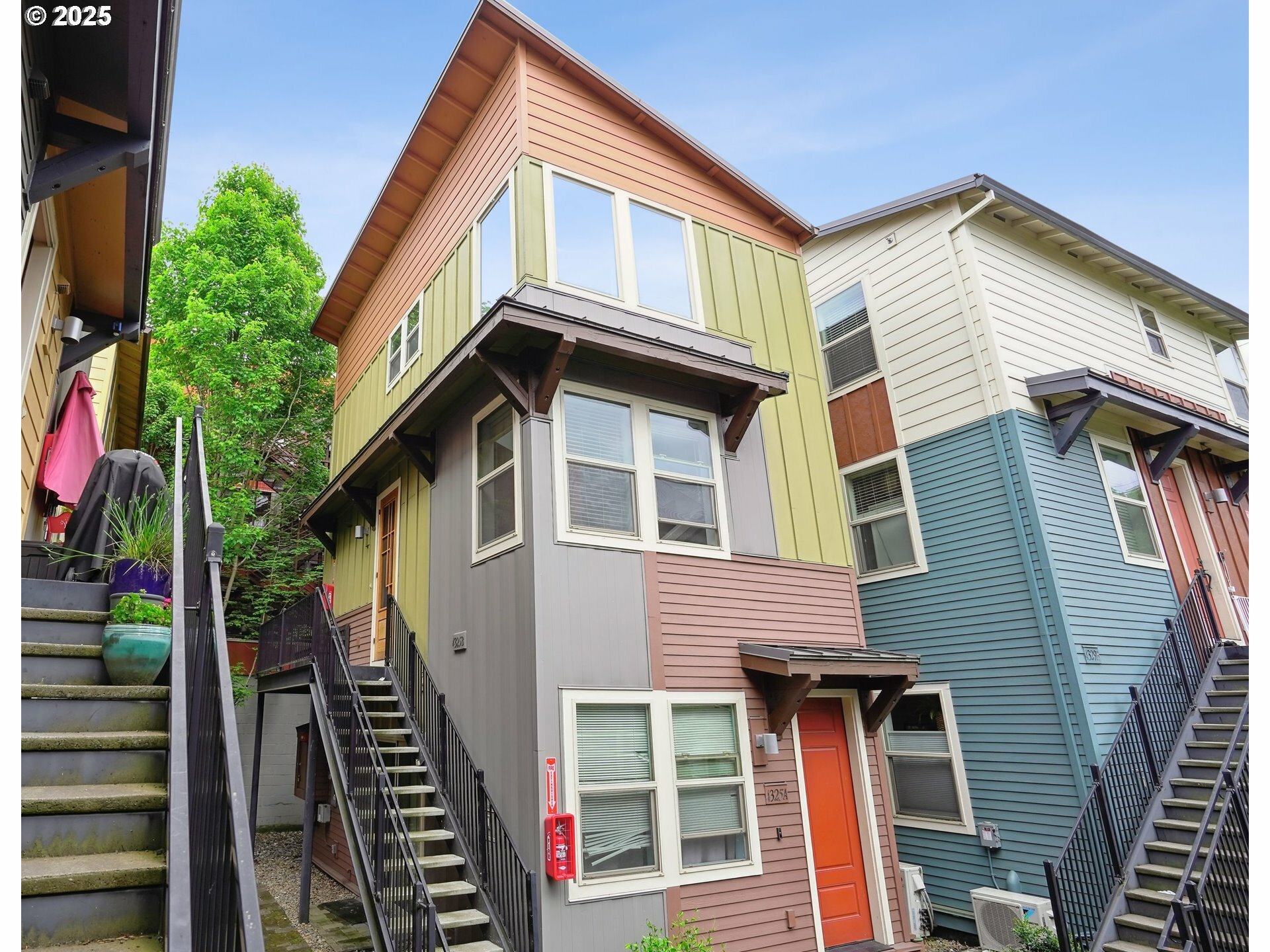 4325 SE Division St B  Portland OR 97206 photo