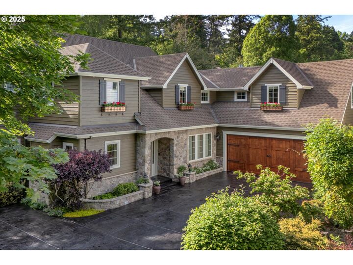 Property Photo: 3329 SW Ridgewood Ave OR 97225