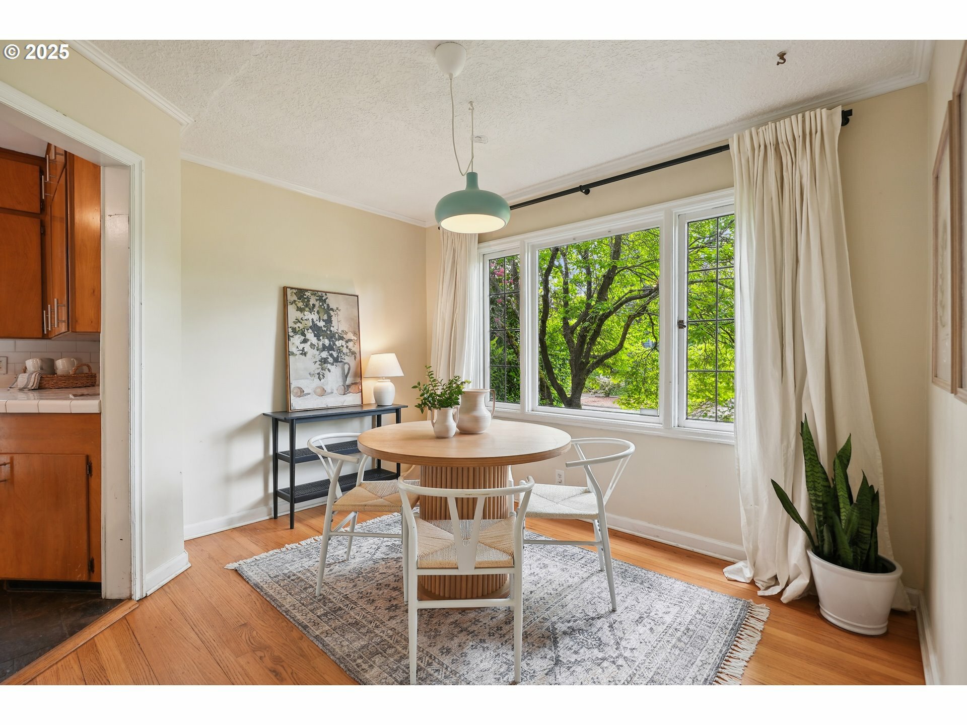 Property Photo: 6364 NE Cleveland Ave OR 97211