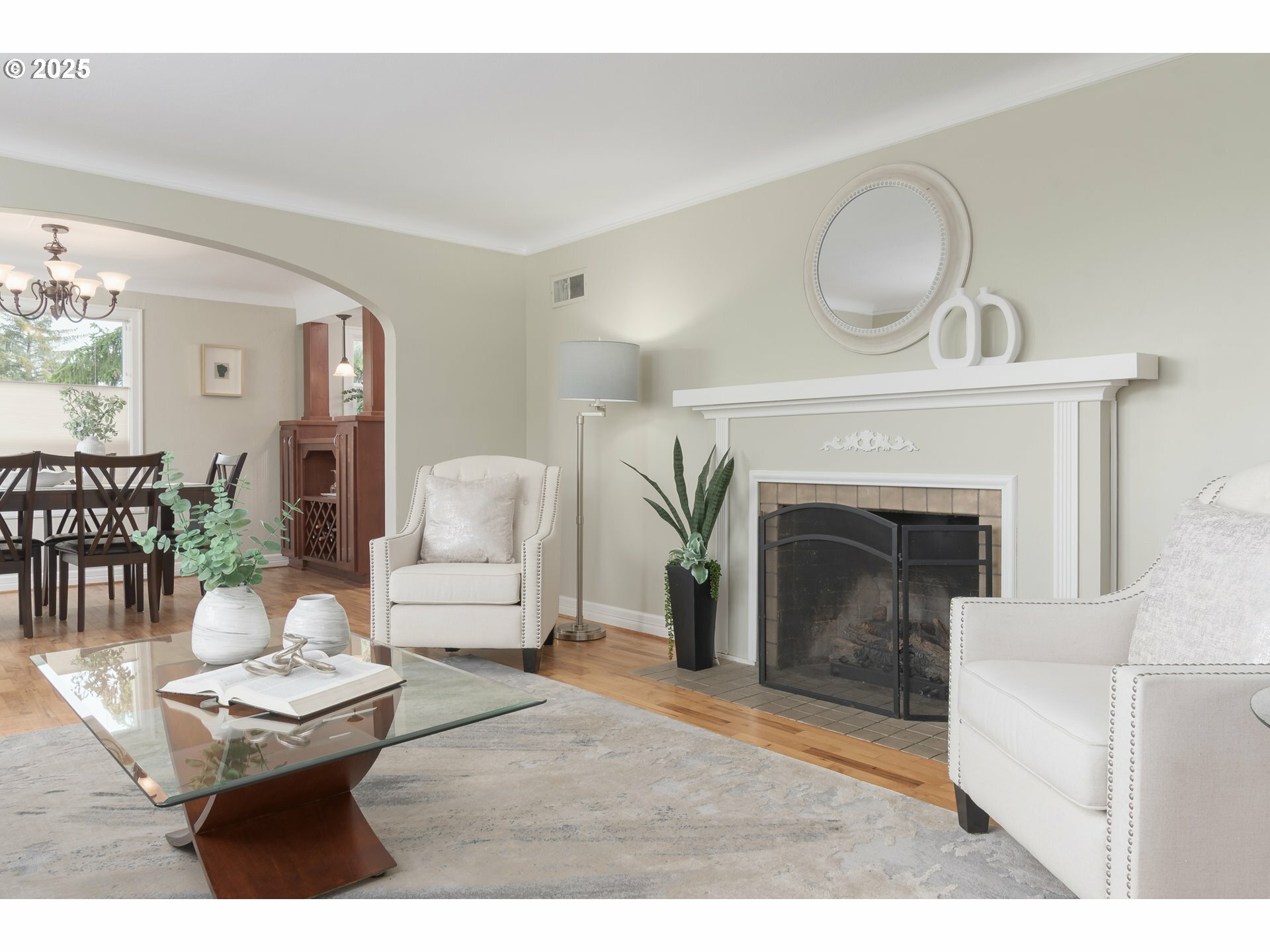 Property Photo: 2111 Lincoln St OR 97405