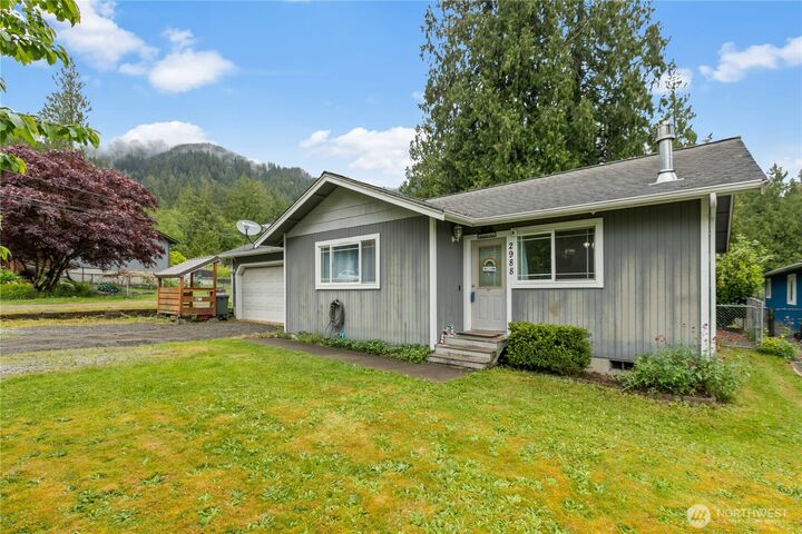 Property Photo: 2988 Beaver Place WA 98284