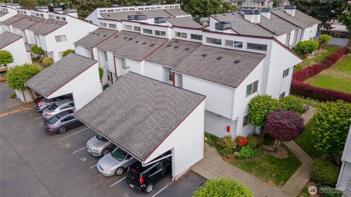 Property Photo: 701 5th Avenue S C105 WA 98032