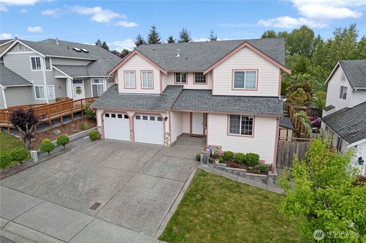 Property Photo: 12414 SE 238th Place WA 98031