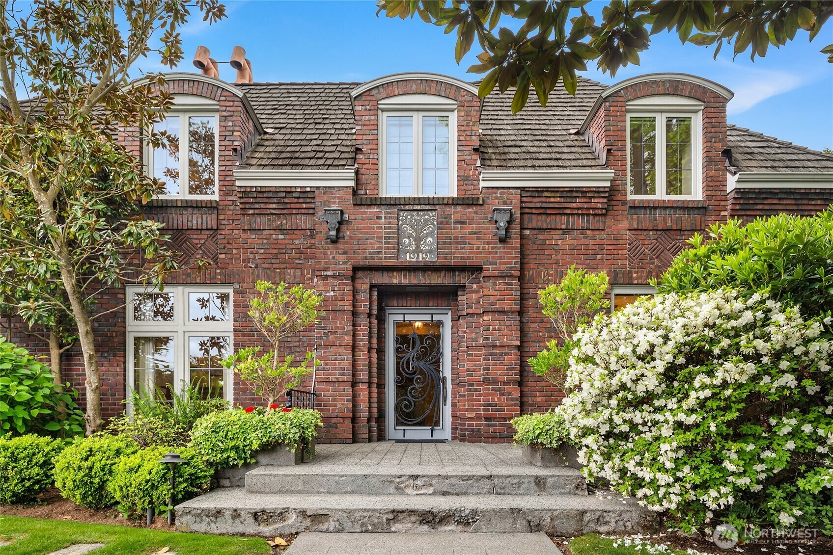 1919  Shenandoah Drive E  Seattle WA 98112 photo