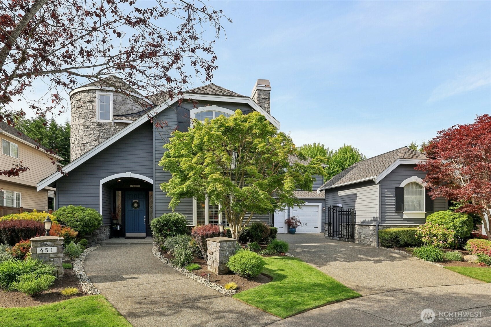 Property Photo:  451  245th Avenue SE  WA 98074 