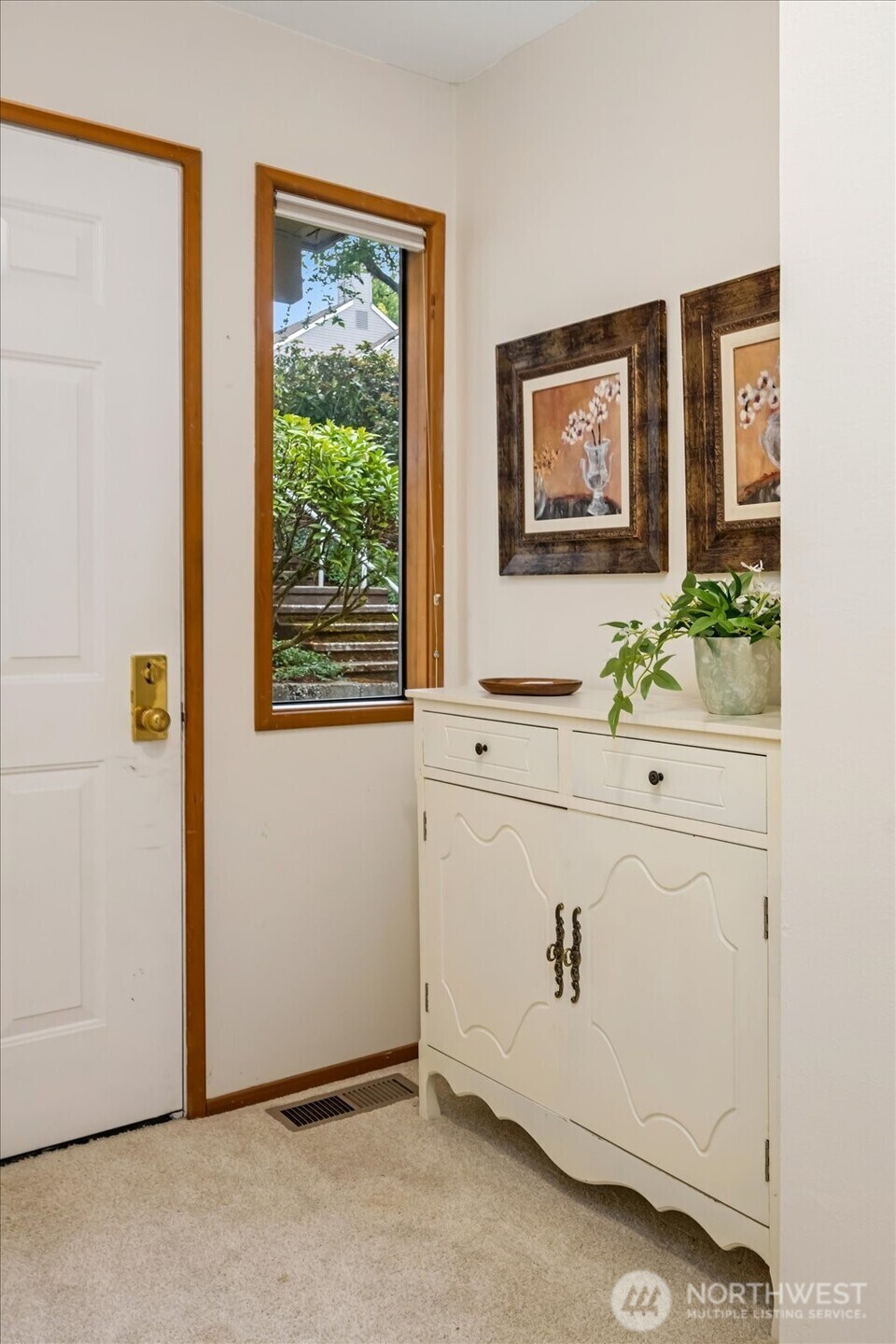 Property Photo:  4149  220th Place SE 1052  WA 98029 