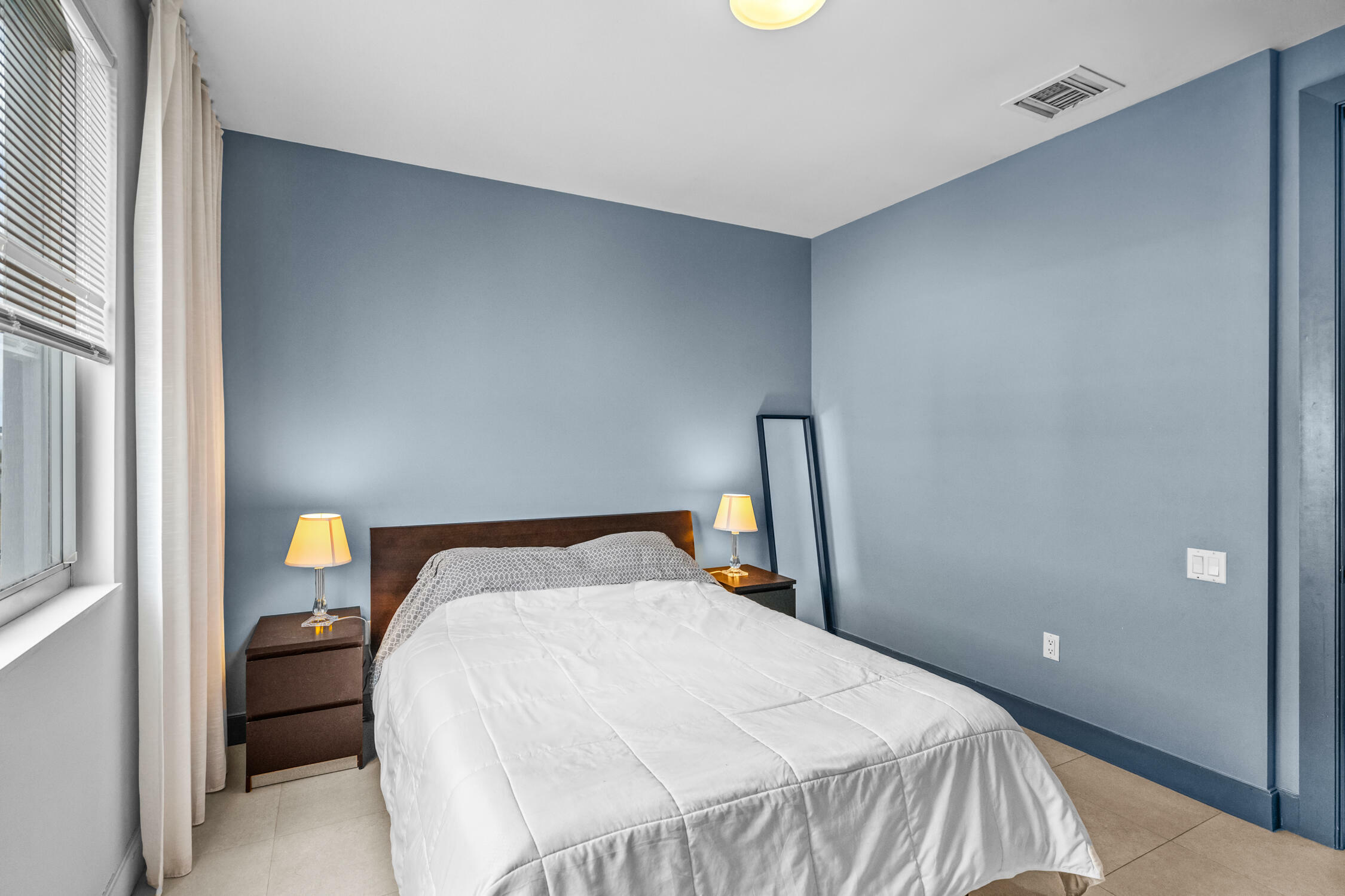Property Photo: 111 SE 2nd Street 401 FL 33444