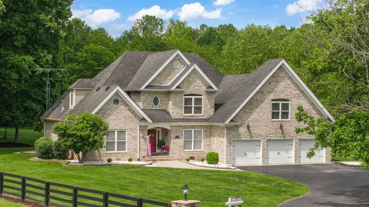 Property Photo: 113 Timber Ridge Court KY 42122