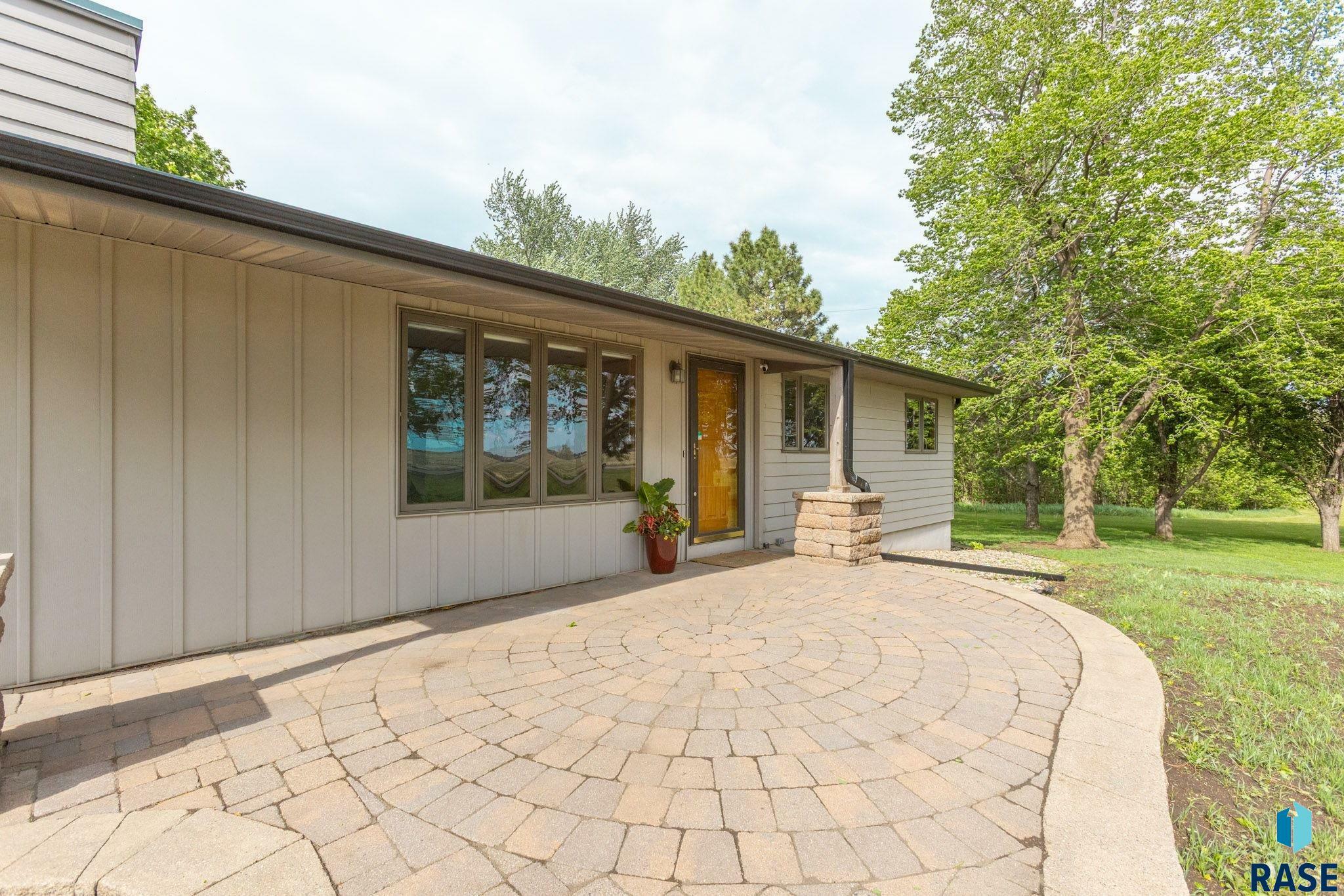 Property Photo: 47516 271st St SD 57032