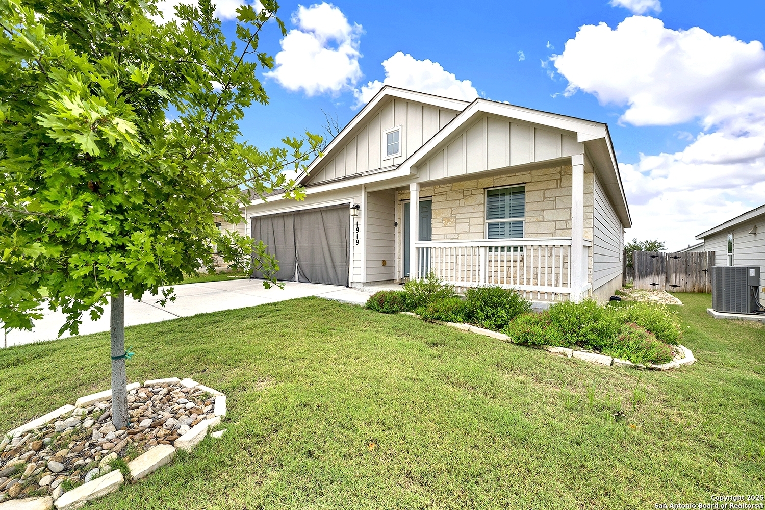 1919 Goldfinch  New Braunfels TX 78130 photo