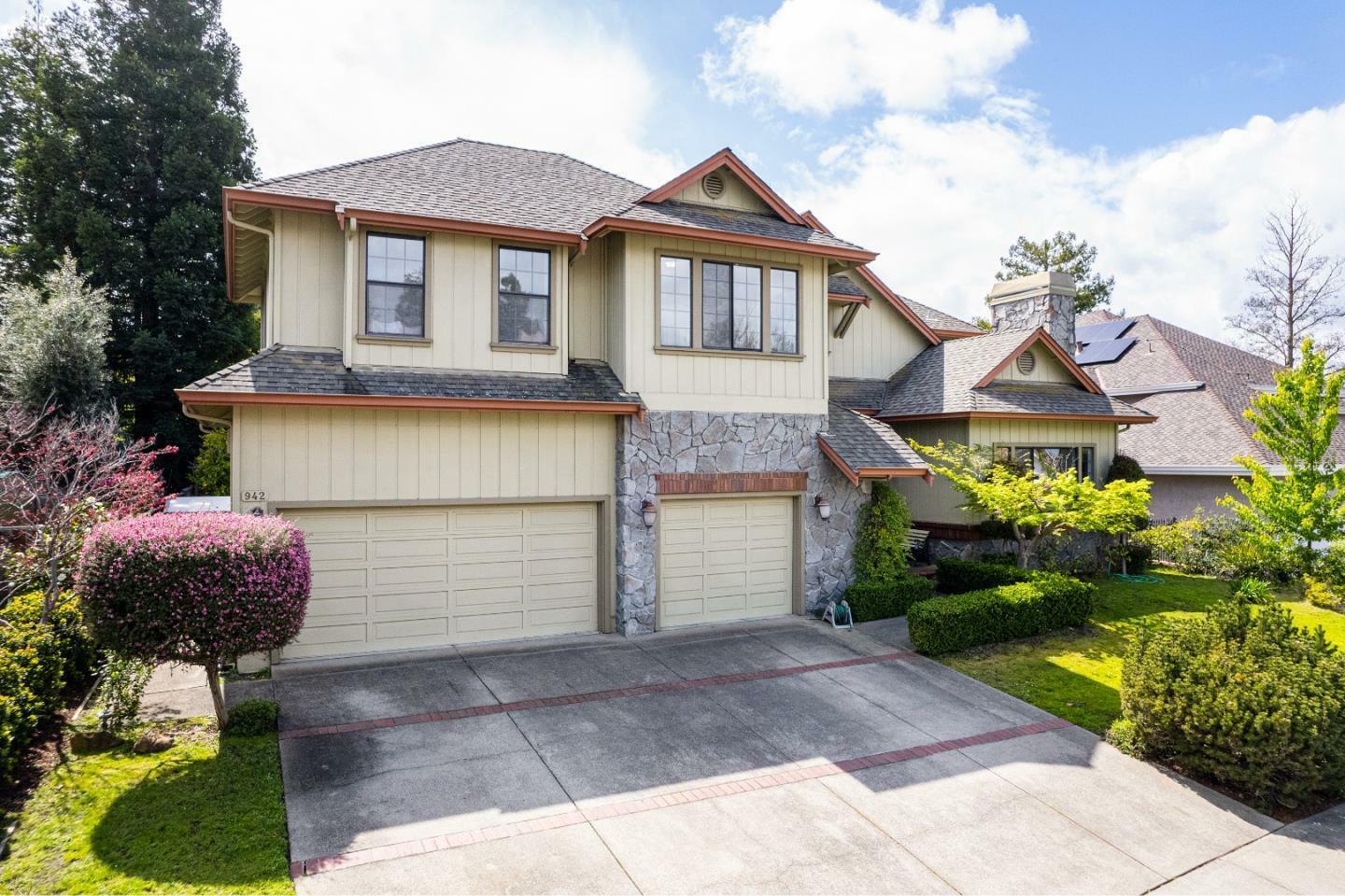 Property Photo: 942 Finovino Court CA 94566