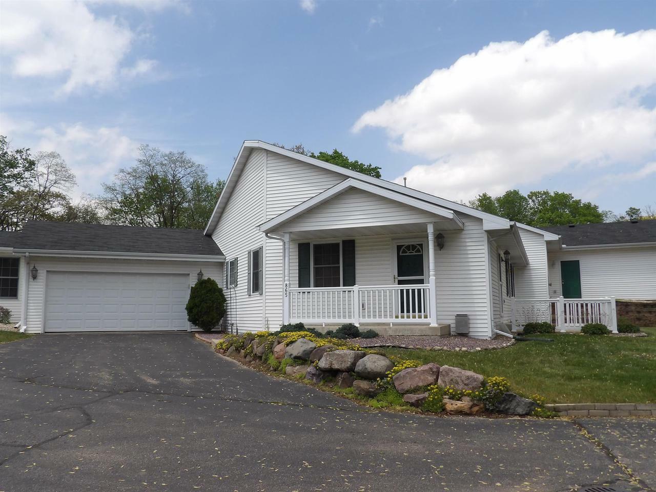 865 Sutherland Avenue  Janesville WI 53545 photo