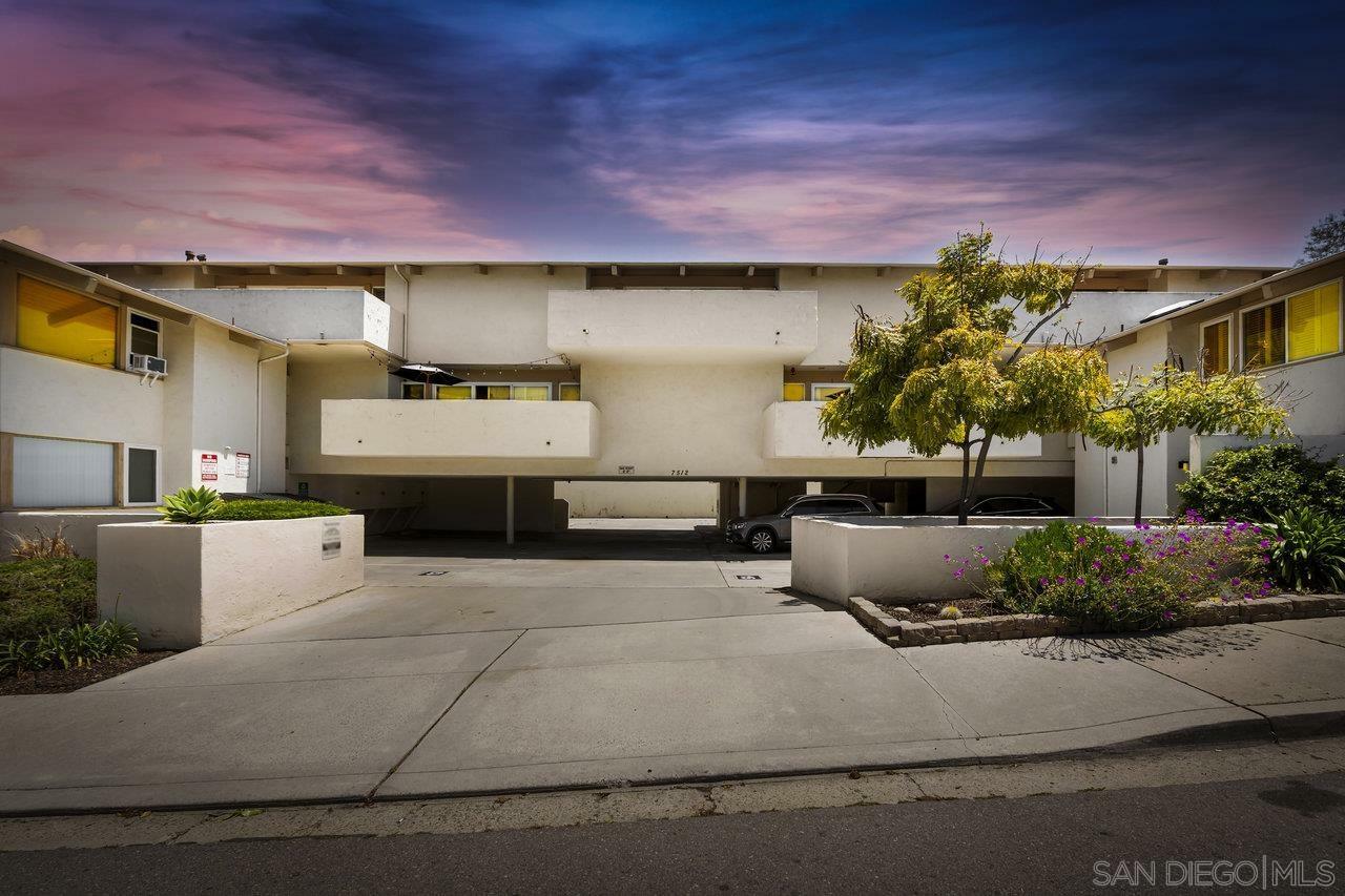 Property Photo:  7512 Viejo Castilla Way 17  CA 92009 