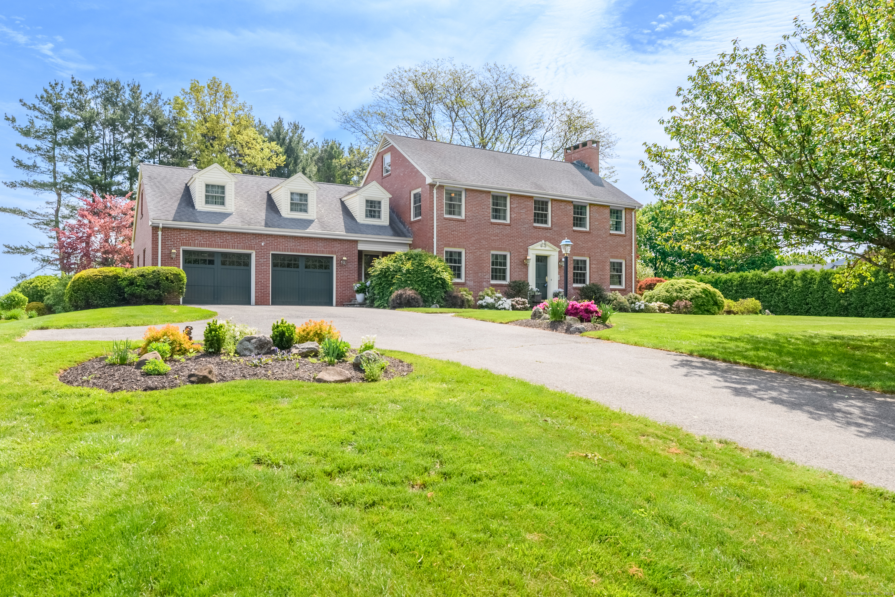 Property Photo: 116 Thornbush Road CT 06109