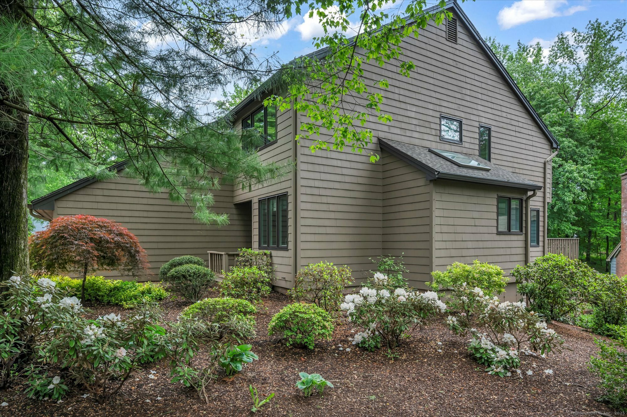 Property Photo: 16 Ironwood Road 16 CT 06117