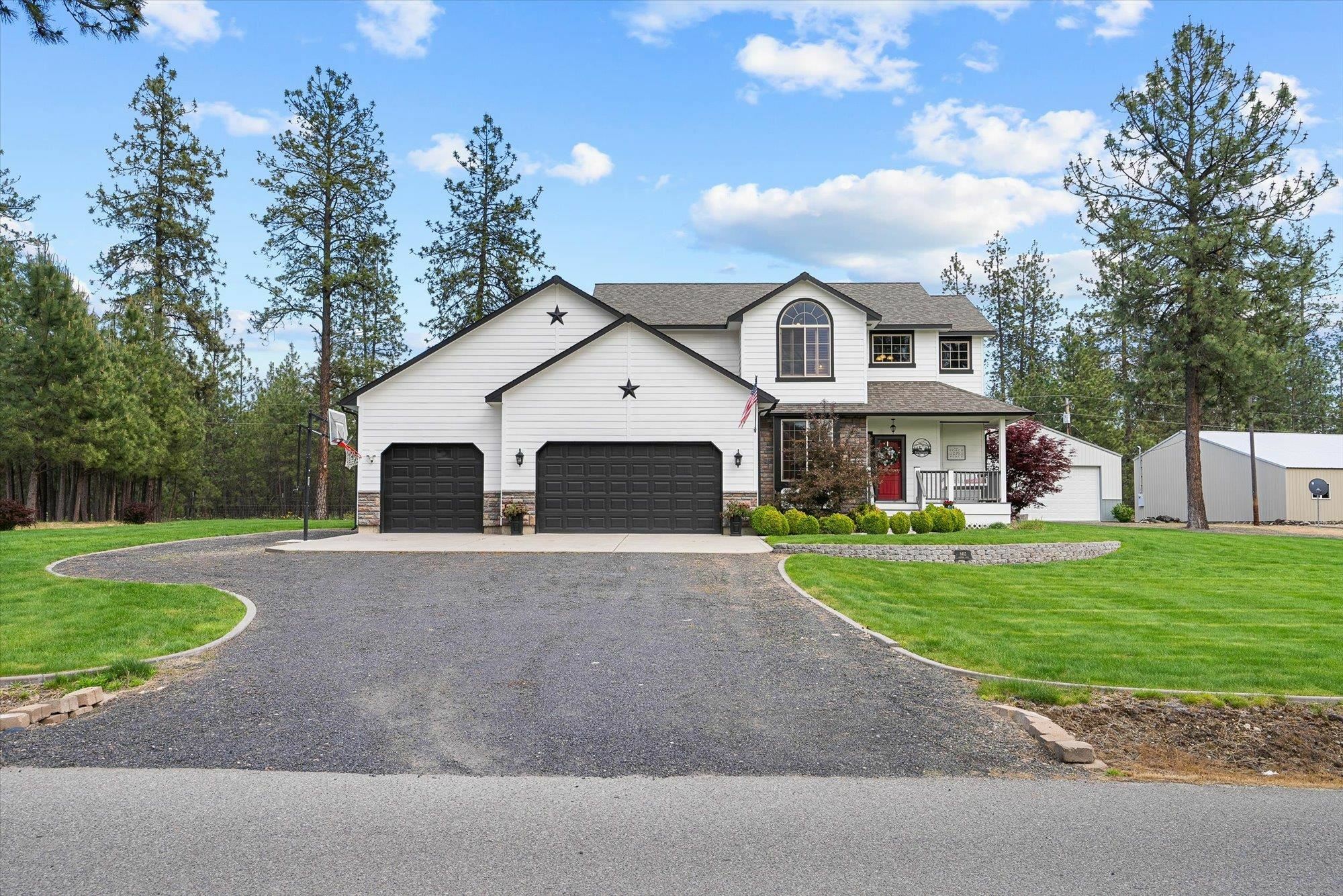 Property Photo:  6482 Lakeview Dr  WA 99026 
