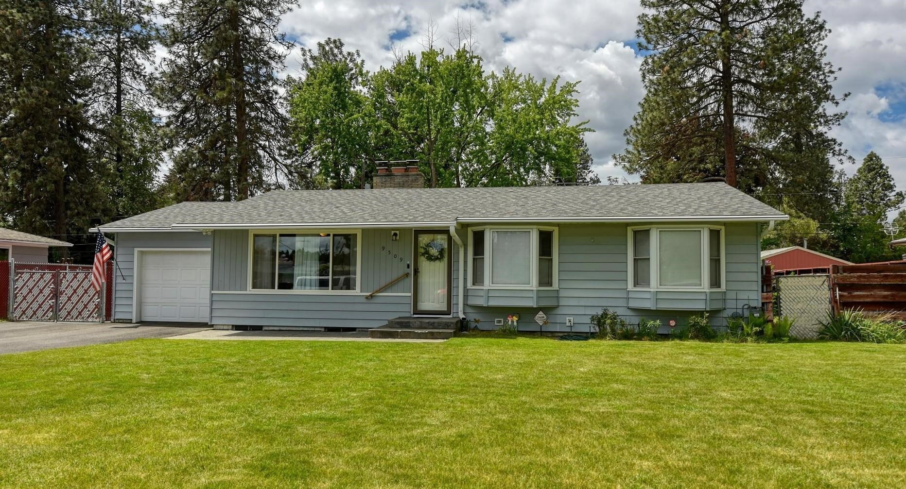 Property Photo: 9509 N Atlantic St WA 99218