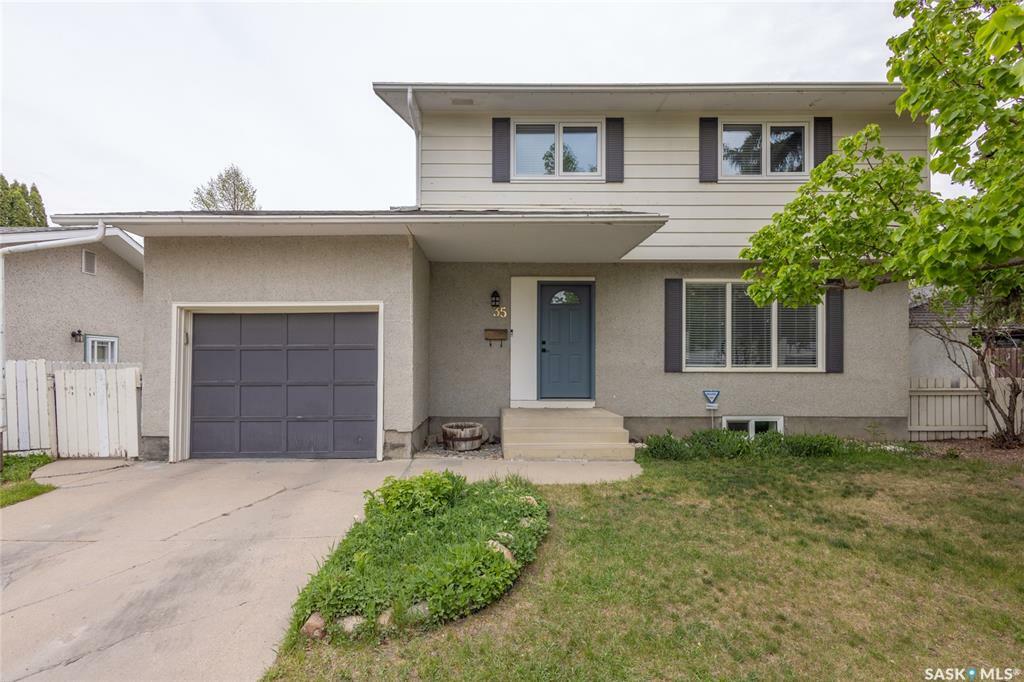 35 Tucker Crescent  Saskatoon SK S7H 3H4 photo