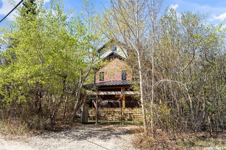 Property Photo:  115-117 Evenson Avenue  SK S0K 4T1