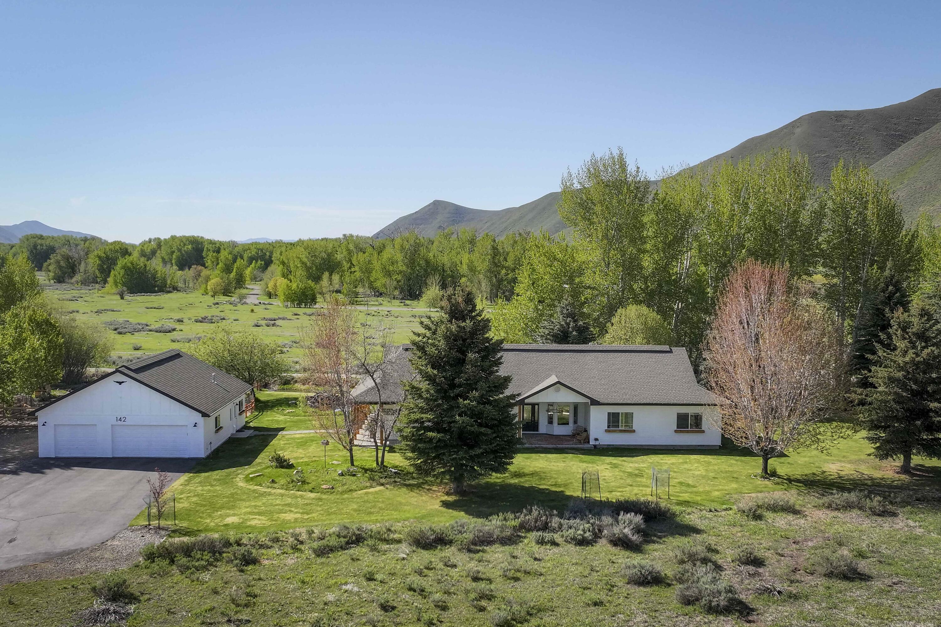 Property Photo: 142 Stoney Cove Rd ID 83333