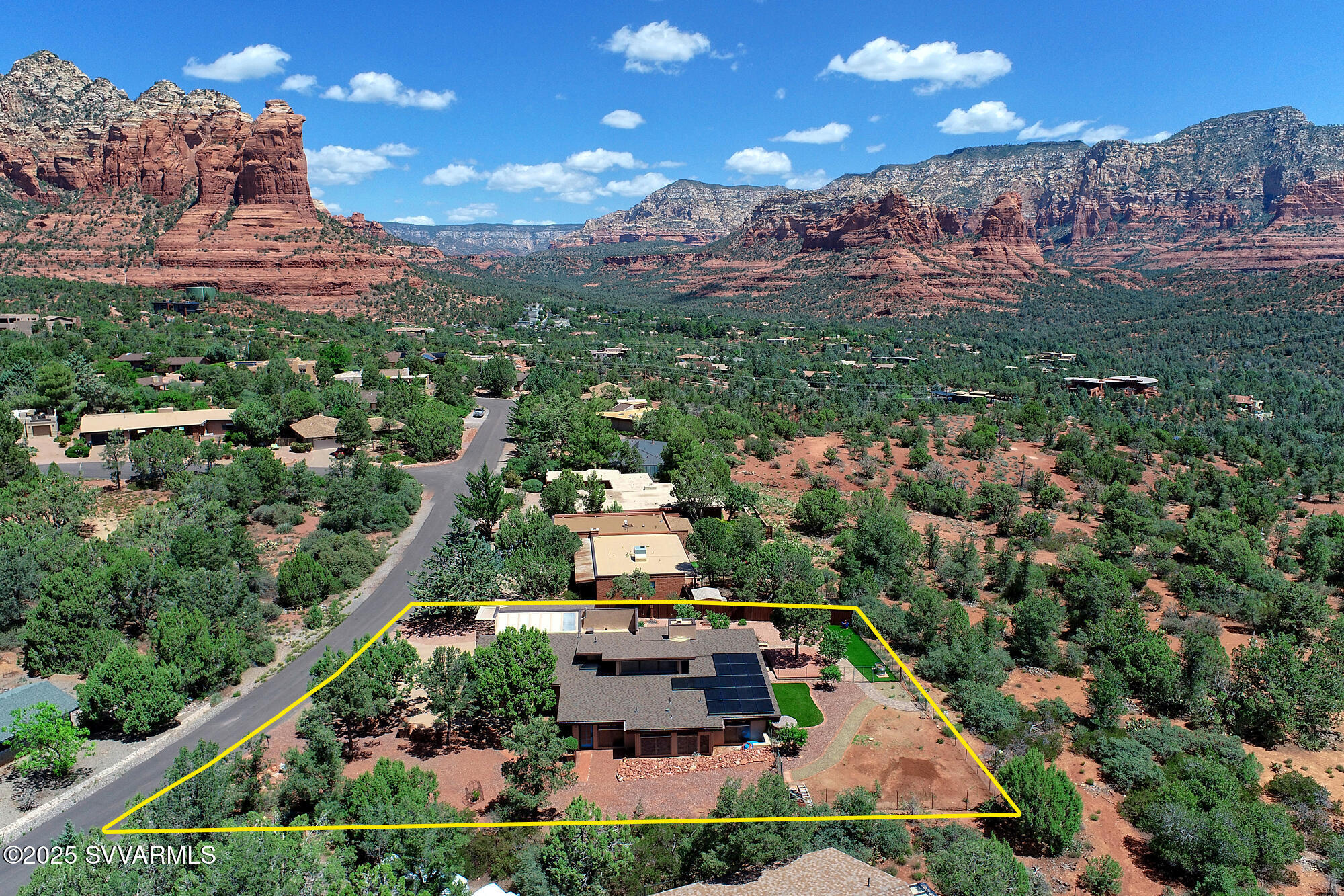 Property Photo: 325 Flaming Arrow Way AZ 86336