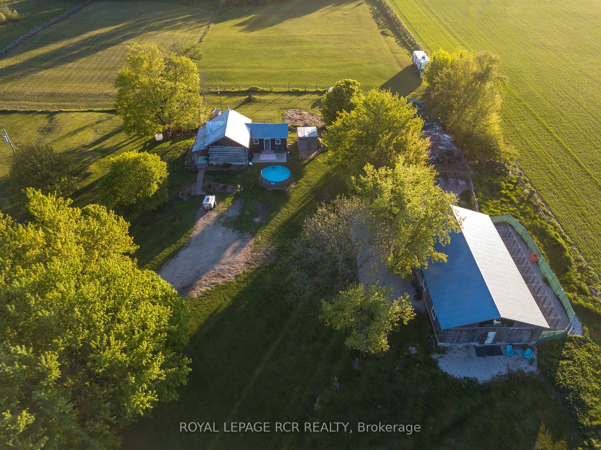 Property Photo:  125795 Southgate Rd 12 Road  ON N0C 1B0 