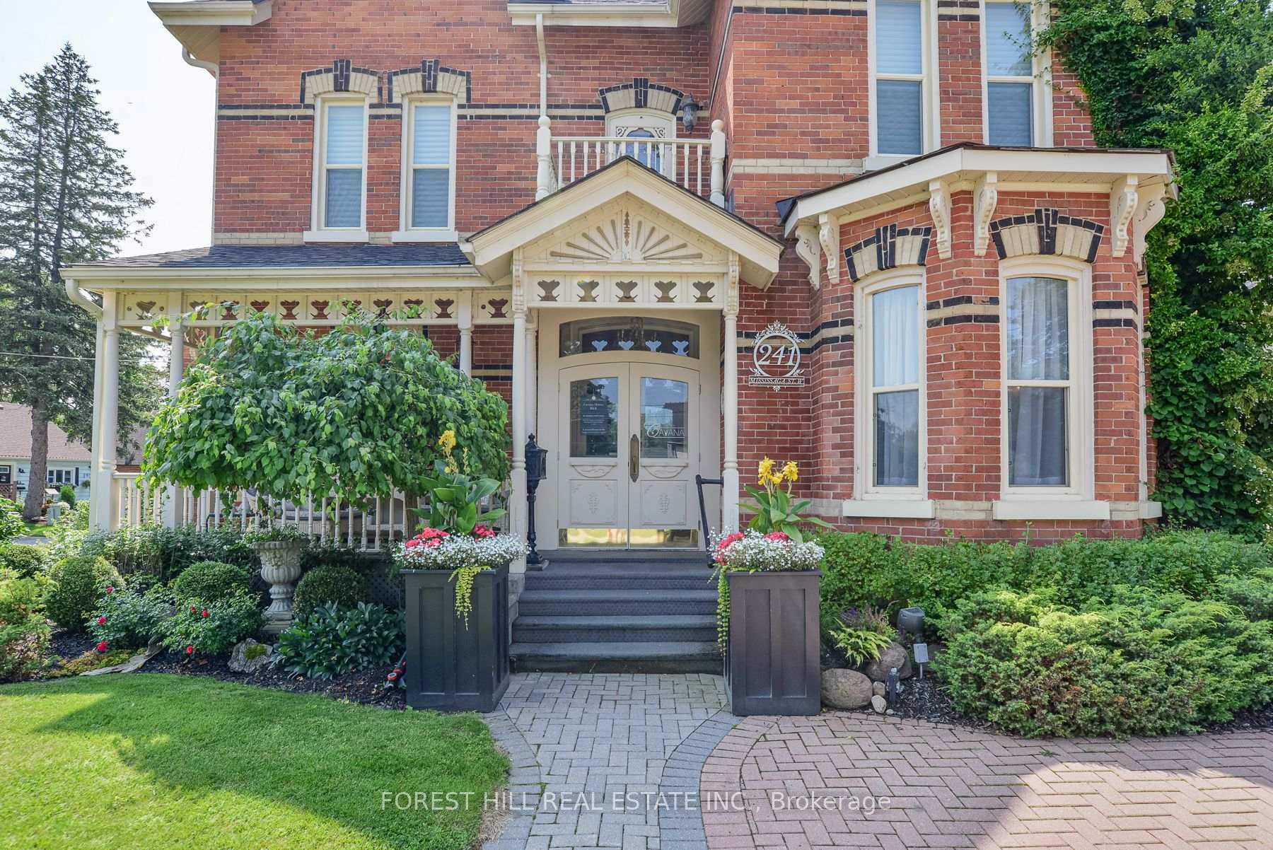 Photo de la propriété: 241 Mississaga Street W ON L3V 3B7
