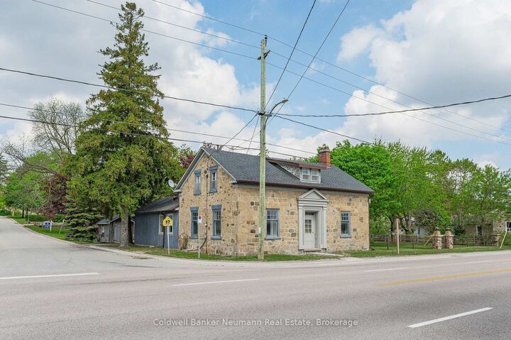 Property Photo:  52 Brock Road S  ON N0B 2J0 