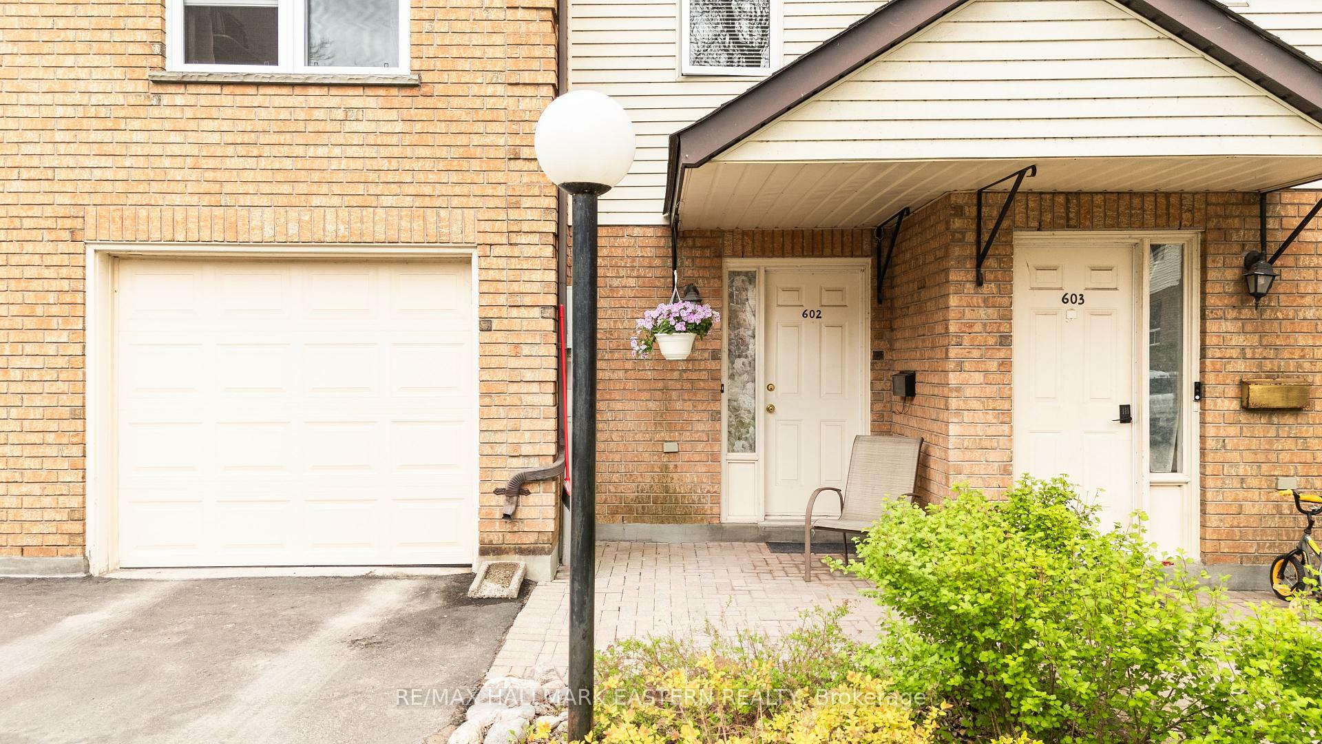 Property Photo: 2650 Marsdale Drive 602 ON K9L 1Y2