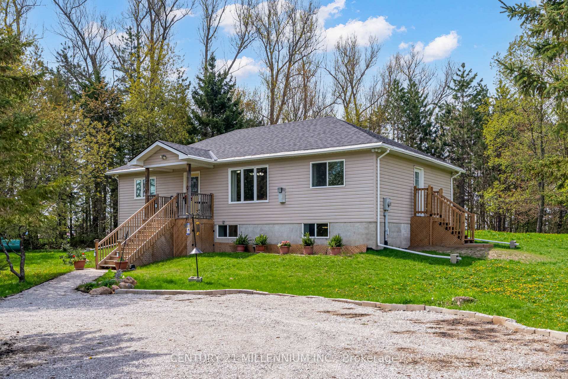 Property Photo: 2178 Irish Line ON L0L 1E0