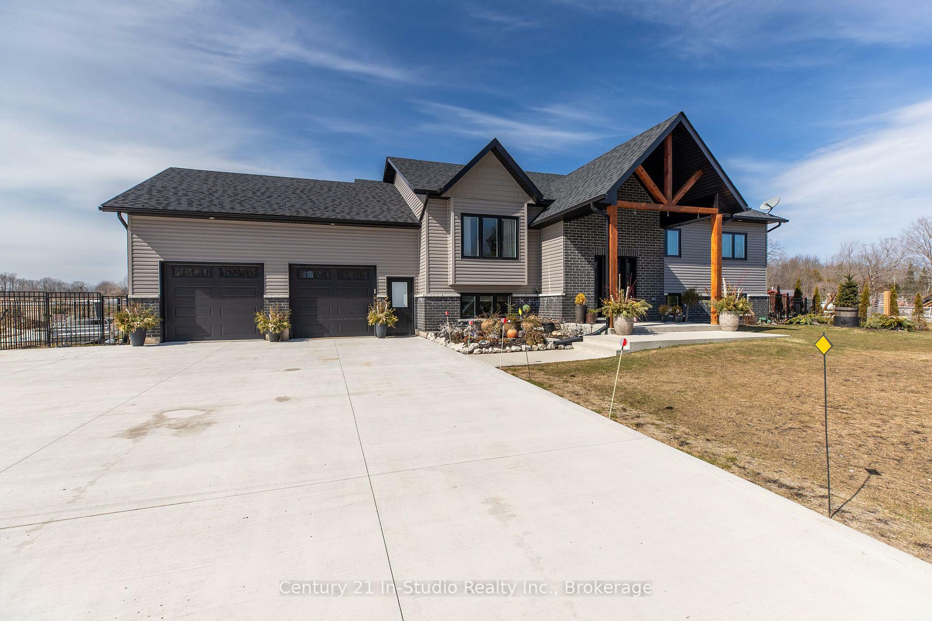 Property Photo: 73 Everett Road ON N0H 2T0