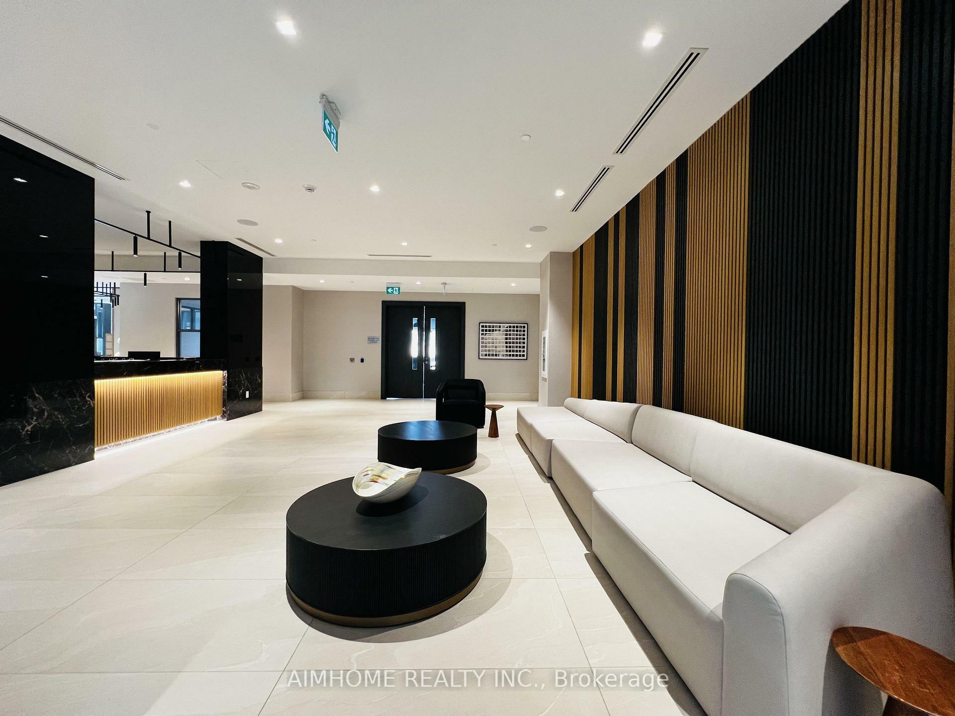Property Photo: 2545 Simcoe Street N 1003 ON L1L 0W3